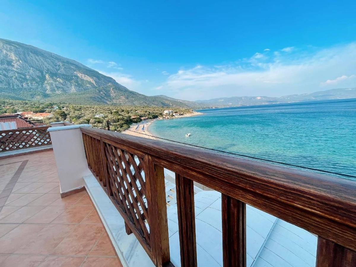 Nereides Seaside Apartments Marathokampos Exterior photo