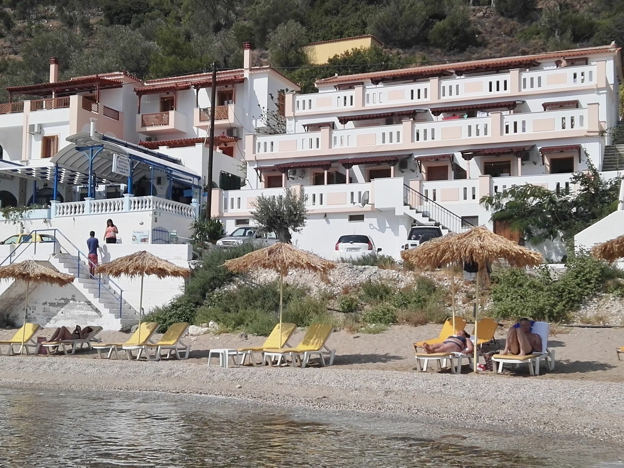 Nereides Seaside Apartments Marathokampos Exterior photo