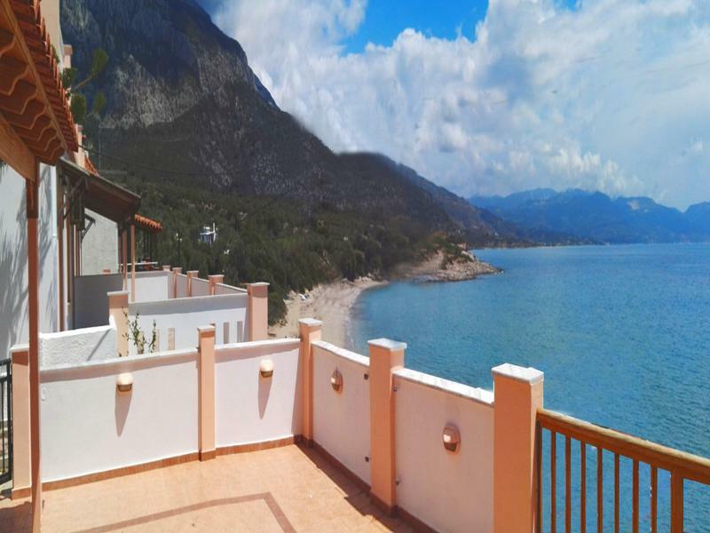 Nereides Seaside Apartments Marathokampos Exterior photo